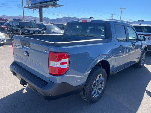 Azure Gray Metallic Tri-Coat 2026 Ford Maverick XLT
