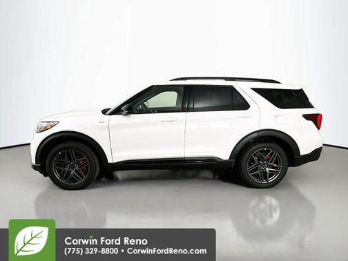 Star White Metallic Tri-Coat 2026 Ford Explorer ST-Line