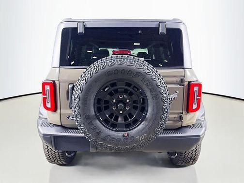 Marsh Gray 2026 Ford Bronco Badlands