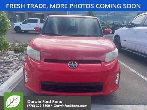 Classic Silver Metallic 2013 Scion xB 10 Series