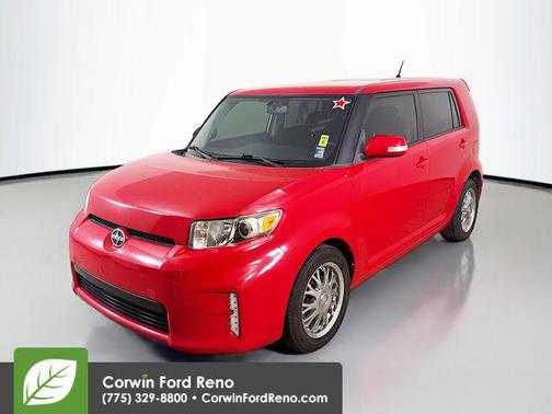 Classic Silver Metallic 2013 Scion xB 10 Series