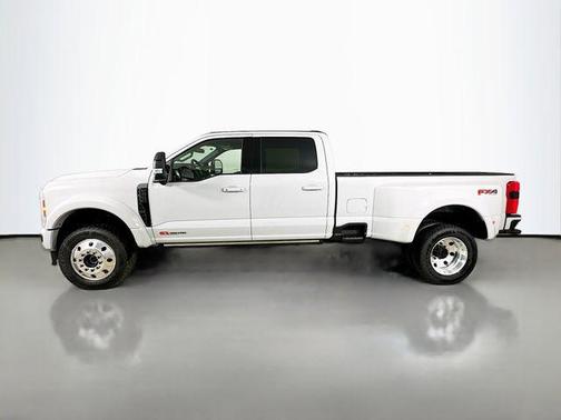Avalanche 2026 Ford F-450 Platinum