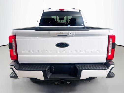 2026 Ford F-350 Lariat