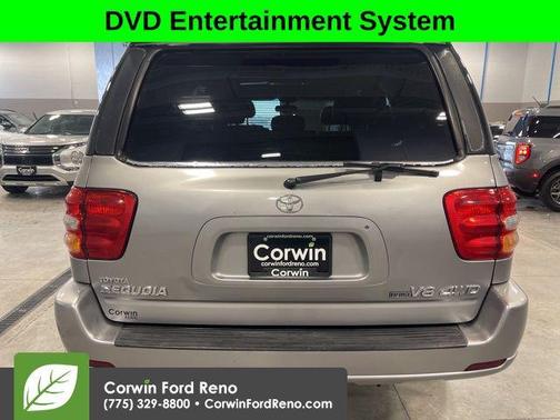 2004 Toyota Sequoia SR5