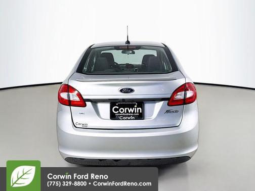 2013 Ford Fiesta SE