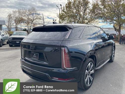 2025 Cadillac Escalade IQ Luxury 2