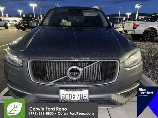 2018 Volvo XC90 T6 Momentum