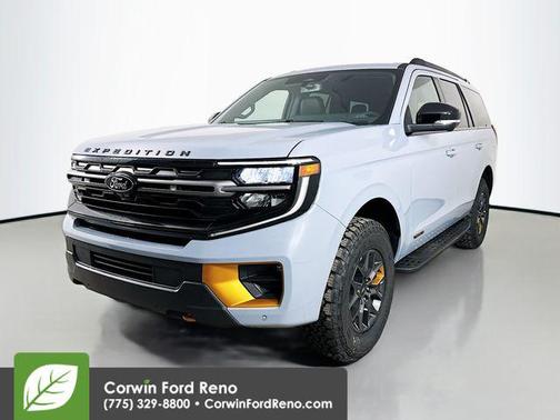 Glacier Gray Metallic Tri-Coat 2026 Ford Expedition Tremor