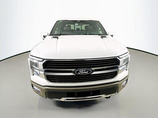 Star White Metallic Tri-Coat 2026 Ford F-150 King Ranch
