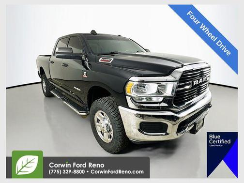 Diamond Black Crystal Pearlcoat 2021 RAM 2500 Big Horn Crew Cab 4x4 6'4' Box