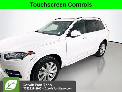 2016 Volvo XC90 T6 Momentum