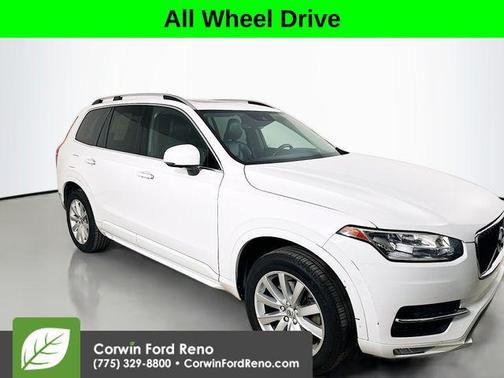 2016 Volvo XC90 T6 Momentum