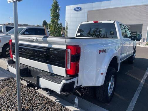 2026 Ford F-350 Platinum