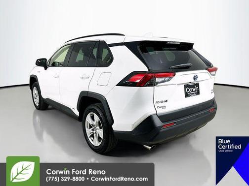 Super White 2021 Toyota RAV4 Hybrid XLE
