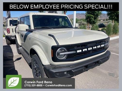 Desert Sand 2026 Ford Bronco Outer Banks