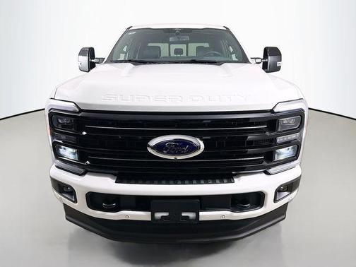 2026 Ford F-350 Platinum