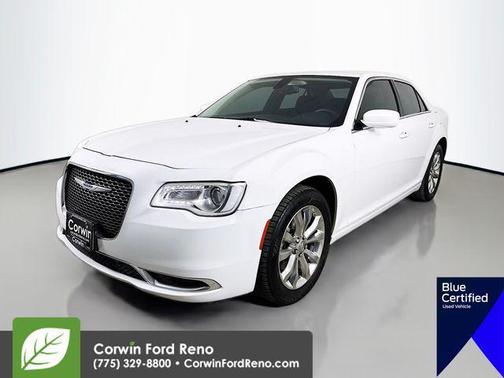 2022 Chrysler 300 Touring