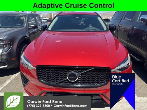 2023 Volvo XC60 Recharge Plug-In Hybrid T8 Ultimate Dark Theme