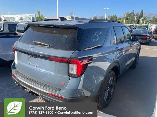 2025 Ford Explorer ST