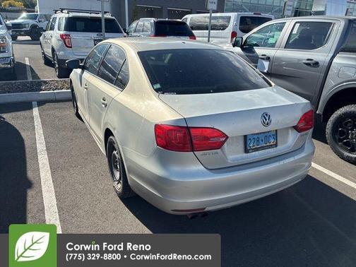 2011 Volkswagen Jetta SE