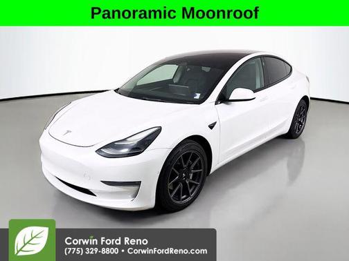 Pearl White Multi-Coat 2022 Tesla Model 3 Long Range