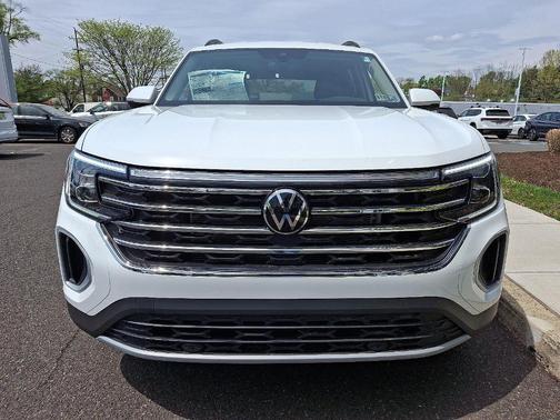 2025 Volkswagen Atlas 2.0T SE