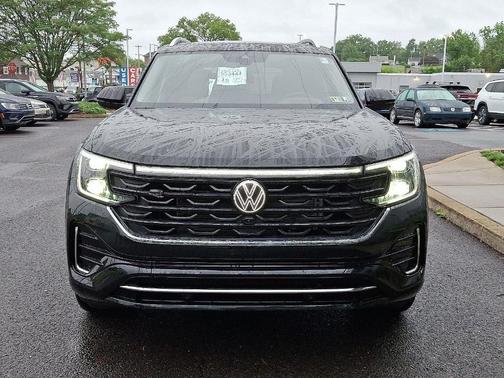 2025 Volkswagen Atlas 2.0T SEL Premium R-Line