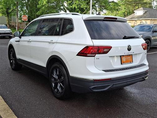 2024 Volkswagen Tiguan 2.0T SE