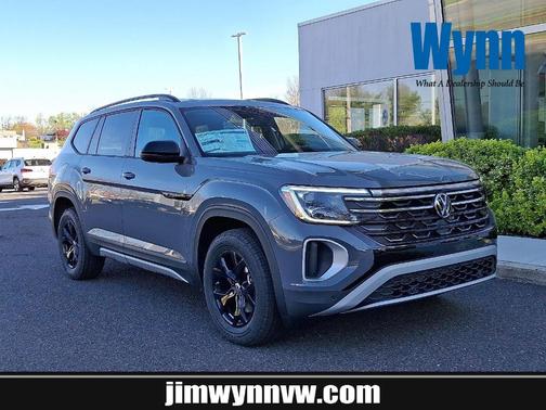 2025 Volkswagen Atlas 2.0T Peak Edition