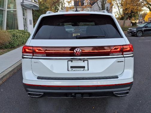 2025 Volkswagen Atlas 2.0T SEL