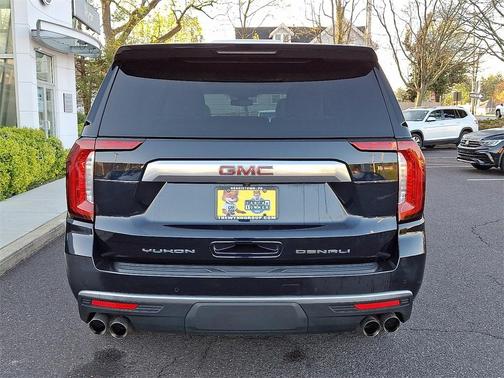 2022 GMC Yukon XL Denali