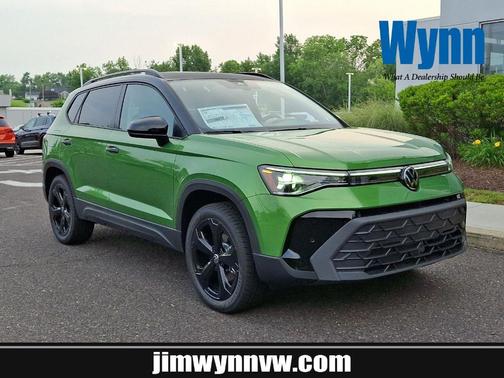 2025 Volkswagen Taos 1.5T SE Black