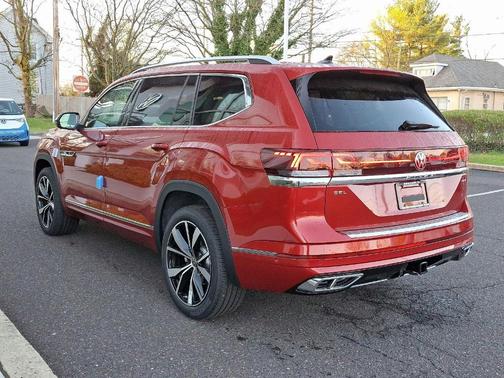 2025 Volkswagen Atlas 2.0T SEL Premium R-Line