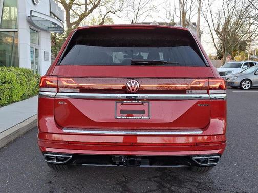 2025 Volkswagen Atlas 2.0T SEL Premium R-Line