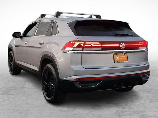 2025 Volkswagen Atlas Cross Sport 2.0T SE w/ Technology