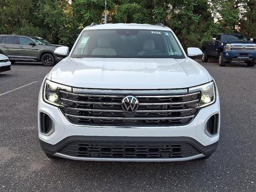 2025 Volkswagen Atlas 2.0T SE