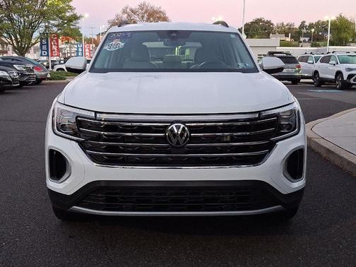 2025 Volkswagen Atlas 2.0T SE
