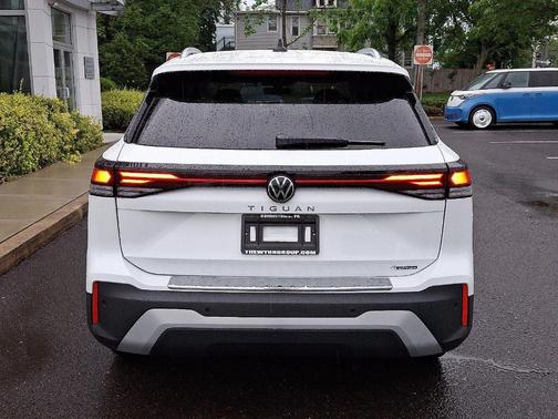 2025 Volkswagen Tiguan 2.0T S