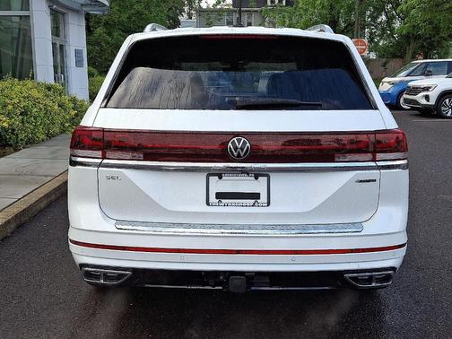 2025 Volkswagen Atlas 2.0T SEL Premium R-Line