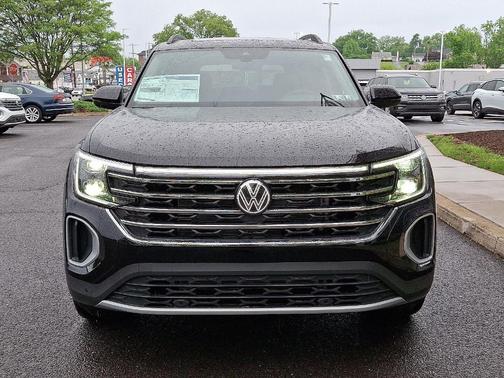 2025 Volkswagen Atlas 2.0T SE