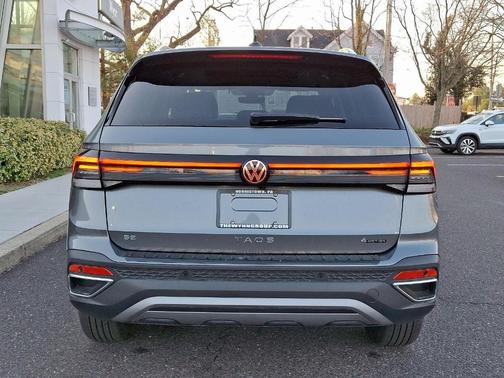 2025 Volkswagen Taos 1.5T SE