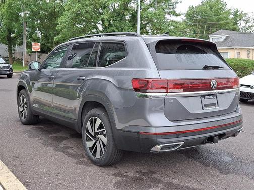 2025 Volkswagen Atlas 2.0T SE