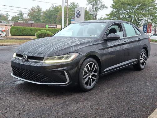2025 Volkswagen Jetta 1.5T SE