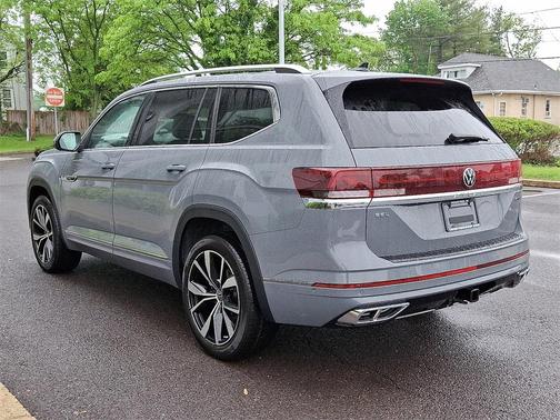 2025 Volkswagen Atlas 2.0T SEL Premium R-Line