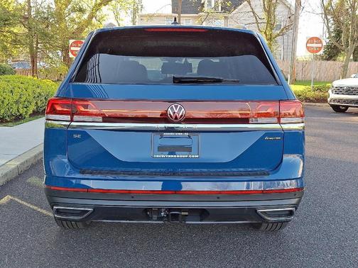2025 Volkswagen Atlas 2.0T SE