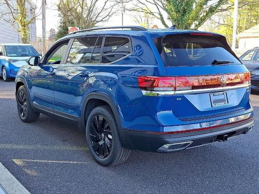 2025 Volkswagen Atlas 2.0T SE