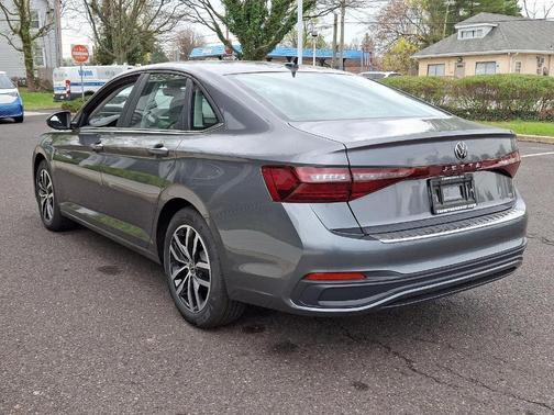 2025 Volkswagen Jetta 1.5T SE