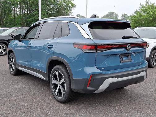 2025 Volkswagen Tiguan 2.0T SE