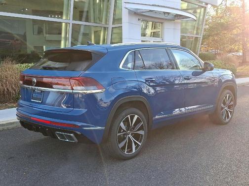 2025 Volkswagen Atlas Cross Sport 2.0T SEL Premium R-Line