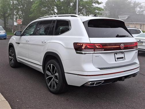 2025 Volkswagen Atlas 2.0T SEL Premium R-Line